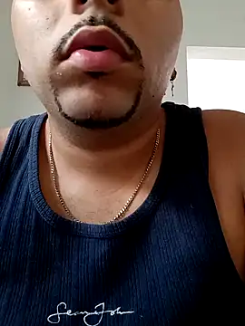 Snapshot of Dj-yefri-pauta chatting on January 2025 03:02:01 PM Dj-yefri-pauta online show from January 2025 03:02:01 PM