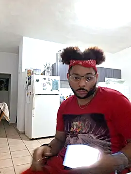 Snapshot of Dj-yefri-pauta chatting on December 2025 10:05:01 PM Dj-yefri-pauta online show from December 2025 10:05:01 PM