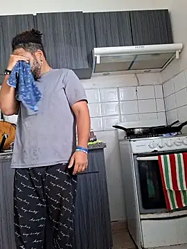 Snapshot of Dj-yefri-pauta chatting on February 2026 03:44:01 PM Dj-yefri-pauta online show from February 2026 03:44:01 PM