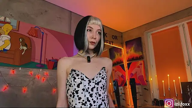 izi-fox online show from October 2025 03:58:01 PM