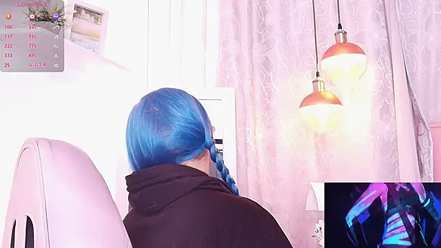 bella-green online show from March 2025 07:05:01 PM