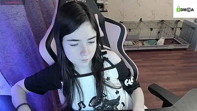 Crazy forest fairy online show from December 2024 12:00:02 AM