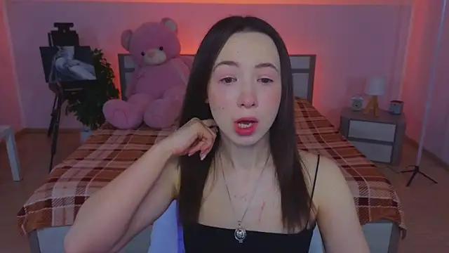 Hayle Hill online show from April 2026 12:48:01 AM