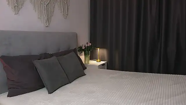 Cassie Kelman online show from April 2026 09:29:02 PM