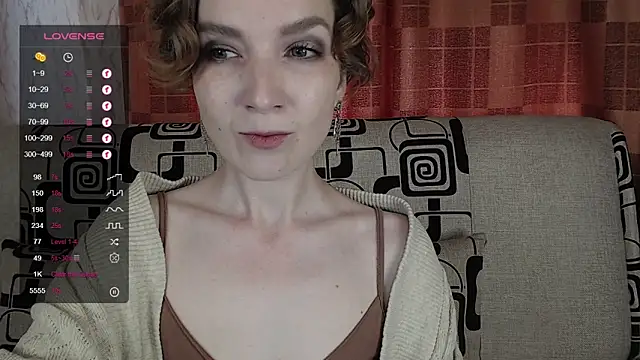 Snapshot of TinaWince chatting on June 2026 04:43:02 AM TinaWince online show from June 2026 04:43:02 AM