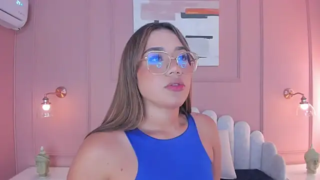 Snapshot of mara_brooks chatting on December 2024 06:20:02 PM mara brooks online show from December 2024 06:20:02 PM