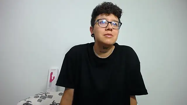 alex noa online show from February 2025 01:32:02 AM