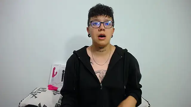 alex noa online show from February 2025 12:09:01 AM