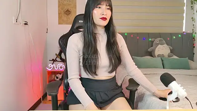  thaeltaylor online show from November 2025 08:42:02 PM