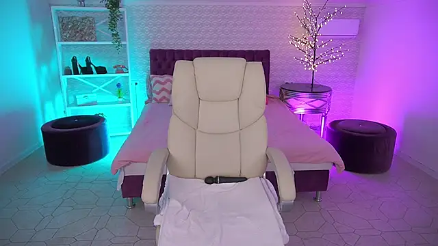 ArianaDarkk online show from May 2026 07:55:01 PM