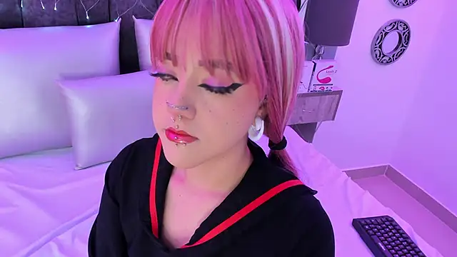 Charlotte Myers online show from March 2025 06:01:02 PM