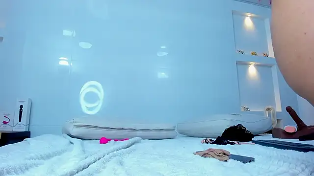 Dalia-Prada online show from December 2025 05:25:01 AM