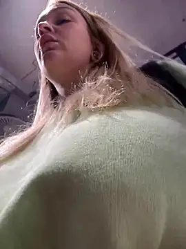 Teya moon  online show from December 2024 09:21:02 AM