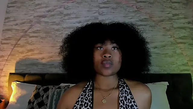 Anneth  M online show from October 2025 07:33:02 PM