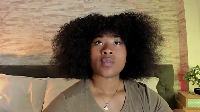 Anneth  M online show from October 2025 07:33:01 PM