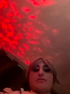 Snapshot of xLilWunx chatting on October 2025 09:10:02 AM xLilWunx online show from October 2025 09:10:02 AM