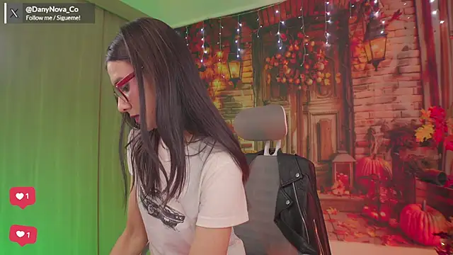 DanyNova Co online show from October 2025 09:06:01 PM