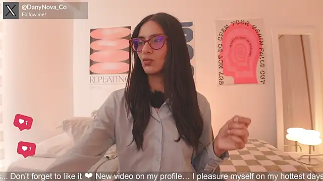 Snapshot of DanyNova_Co chatting on April 2026 09:05:01 PM DanyNova Co online show from April 2026 09:05:01 PM