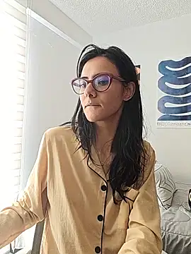 Snapshot of DanyNova_Co chatting on May 2026 03:52:01 PM DanyNova Co online show from May 2026 03:52:01 PM
