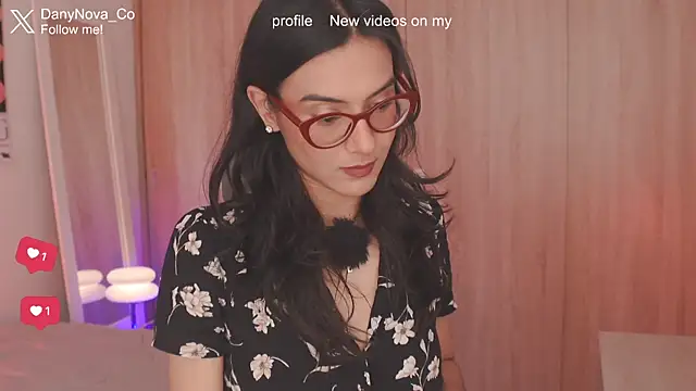 Snapshot of DanyNova_Co chatting on June 2026 09:07:02 PM DanyNova Co online show from June 2026 09:07:02 PM
