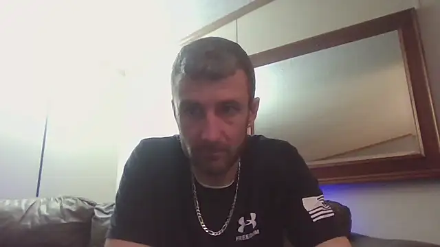 Snapshot of HungStud4You chatting on January 2025 04:50:01 AM HungStud4You online show from January 2025 04:50:01 AM