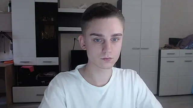 angryzan online show from January 2025 10:52:02 AM