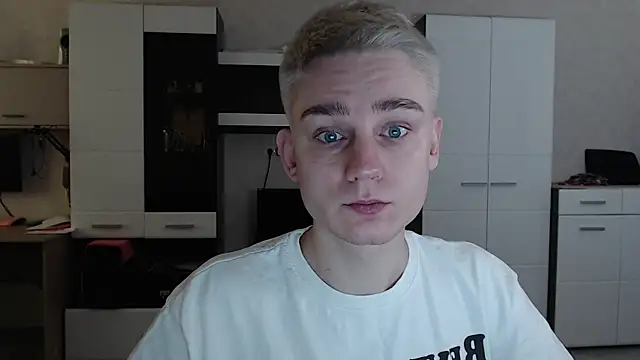 angryzan online show from February 2025 04:53:01 AM