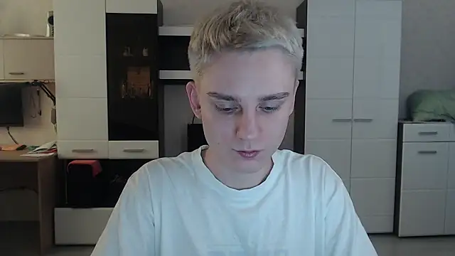 angryzan online show from February 2025 06:07:01 AM