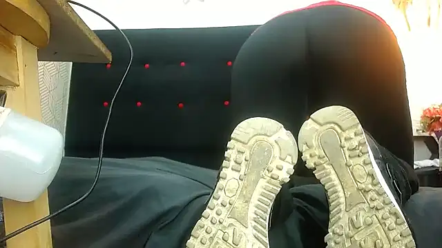 Snapshot of hairy_pussywet chatting on December 2024 10:09:02 PM hairy pussywet online show from December 2024 10:09:02 PM