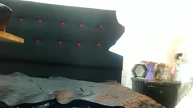 Snapshot of hairy_pussywet chatting on December 2024 07:14:02 PM hairy pussywet online show from December 2024 07:14:02 PM