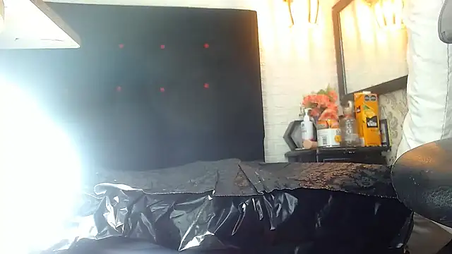 Snapshot of hairy_pussywet chatting on December 2024 08:39:02 AM hairy pussywet online show from December 2024 08:39:02 AM