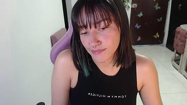 Snapshot of littleangel1_m chatting on May 2026 11:45:02 PM littleangel1 m online show from May 2026 11:45:02 PM