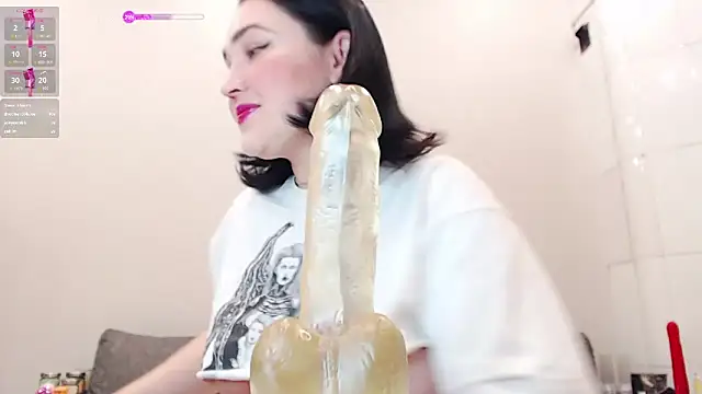 Snapshot of smartandamazing chatting on December 2024 04:18:01 AM smartandamazing online show from December 2024 04:18:01 AM