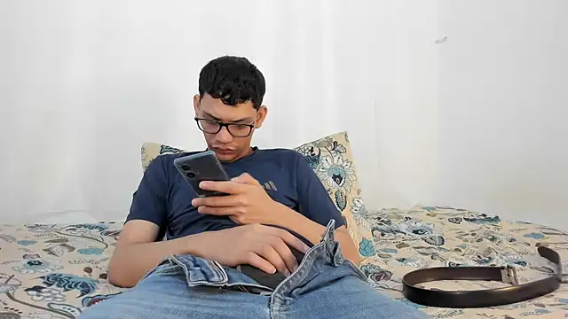 Snapshot of Diego-Monsalve chatting on February 2026 10:25:01 PM Diego-Monsalve online show from February 2026 10:25:01 PM