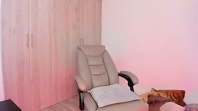  miamadison online show from September 2025 02:05:01 AM