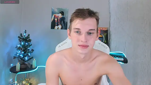 Snapshot of 4ever_dude chatting on December 2024 06:54:02 AM 4ever dude online show from December 2024 06:54:02 AM