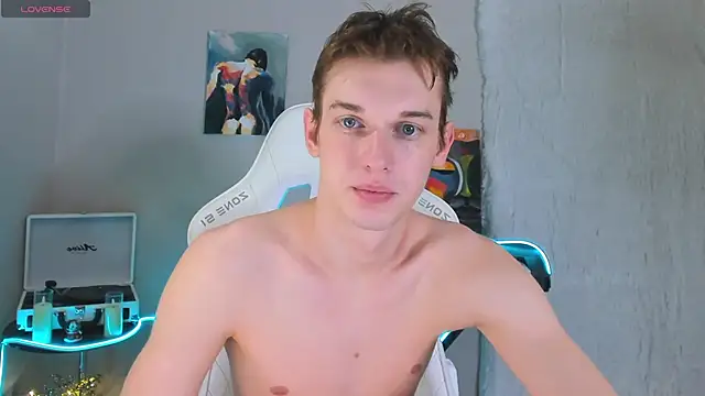 Snapshot of 4ever_dude chatting on March 2025 03:45:01 AM 4ever dude online show from March 2025 03:45:01 AM