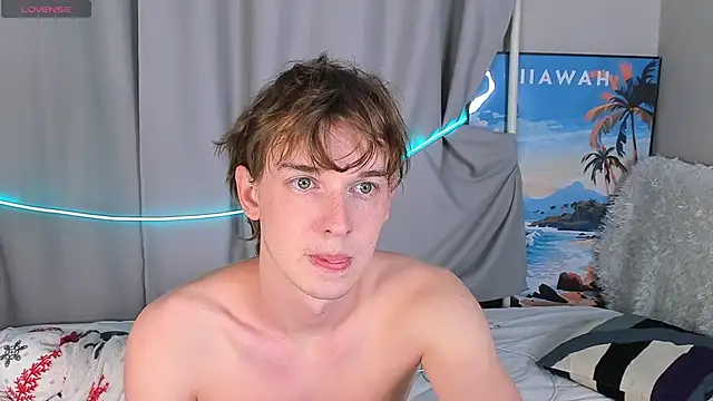 Snapshot of 4ever_dude chatting on September 2025 04:02:02 AM 4ever dude online show from September 2025 04:02:02 AM