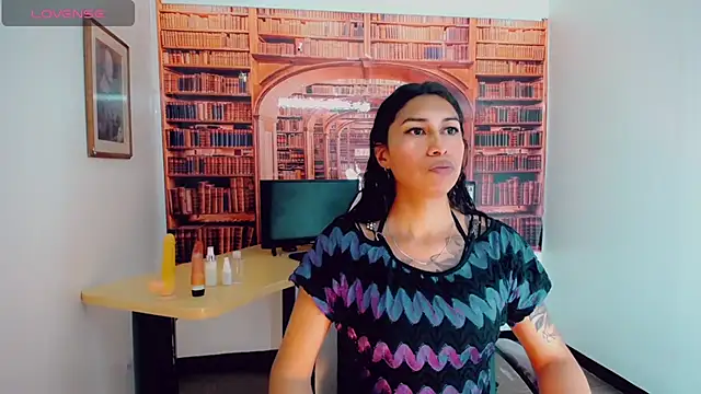 khiara moretti online show from February 2025 07:38:02 PM