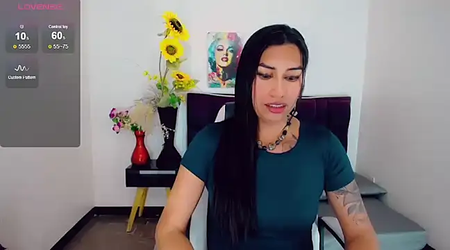 khiara moretti online show from March 2025 05:41:02 PM