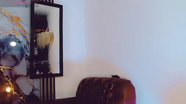 khiara moretti online show from November 2025 11:20:02 AM