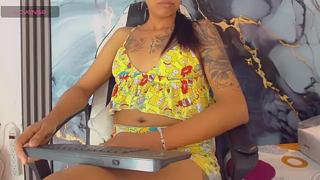 khiara moretti online show from May 2026 07:31:01 PM