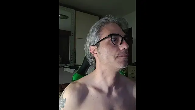 KennyForU77 online show from March 2026 06:56:01 PM