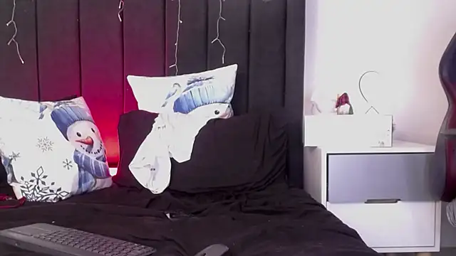 Snapshot of muscle_ares chatting on December 2024 02:42:02 PM muscle ares online show from December 2024 02:42:02 PM