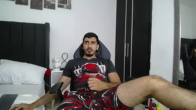 Snapshot of muscle_ares chatting on February 2025 04:40:01 PM muscle ares online show from February 2025 04:40:01 PM