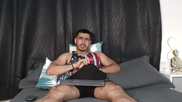 Snapshot of muscle_ares chatting on September 2025 11:26:01 PM muscle ares online show from September 2025 11:26:01 PM