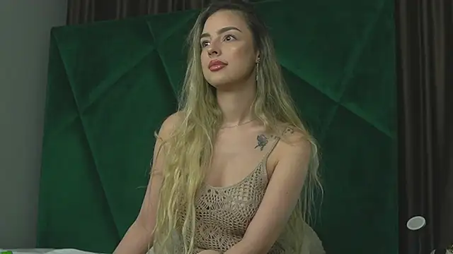 ScarletColes online show from October 2025 11:05:01 PM