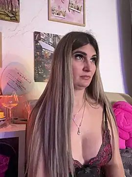 EvelynFrances online show from February 2025 06:54:02 PM