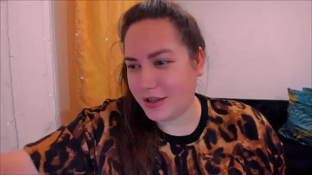 Snapshot of _madalexa_ chatting on February 2025 02:05:01 PM  madalexa  online show from February 2025 02:05:01 PM