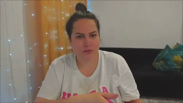 Snapshot of _madalexa_ chatting on September 2025 05:56:02 PM  madalexa  online show from September 2025 05:56:02 PM